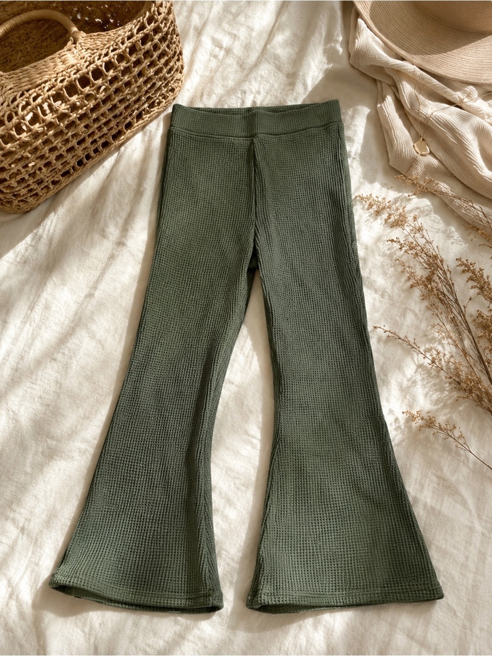 Aerie Waffle Knit Flare Pants Women’s M Olive Green Foldover Waist Yoga Lounge
